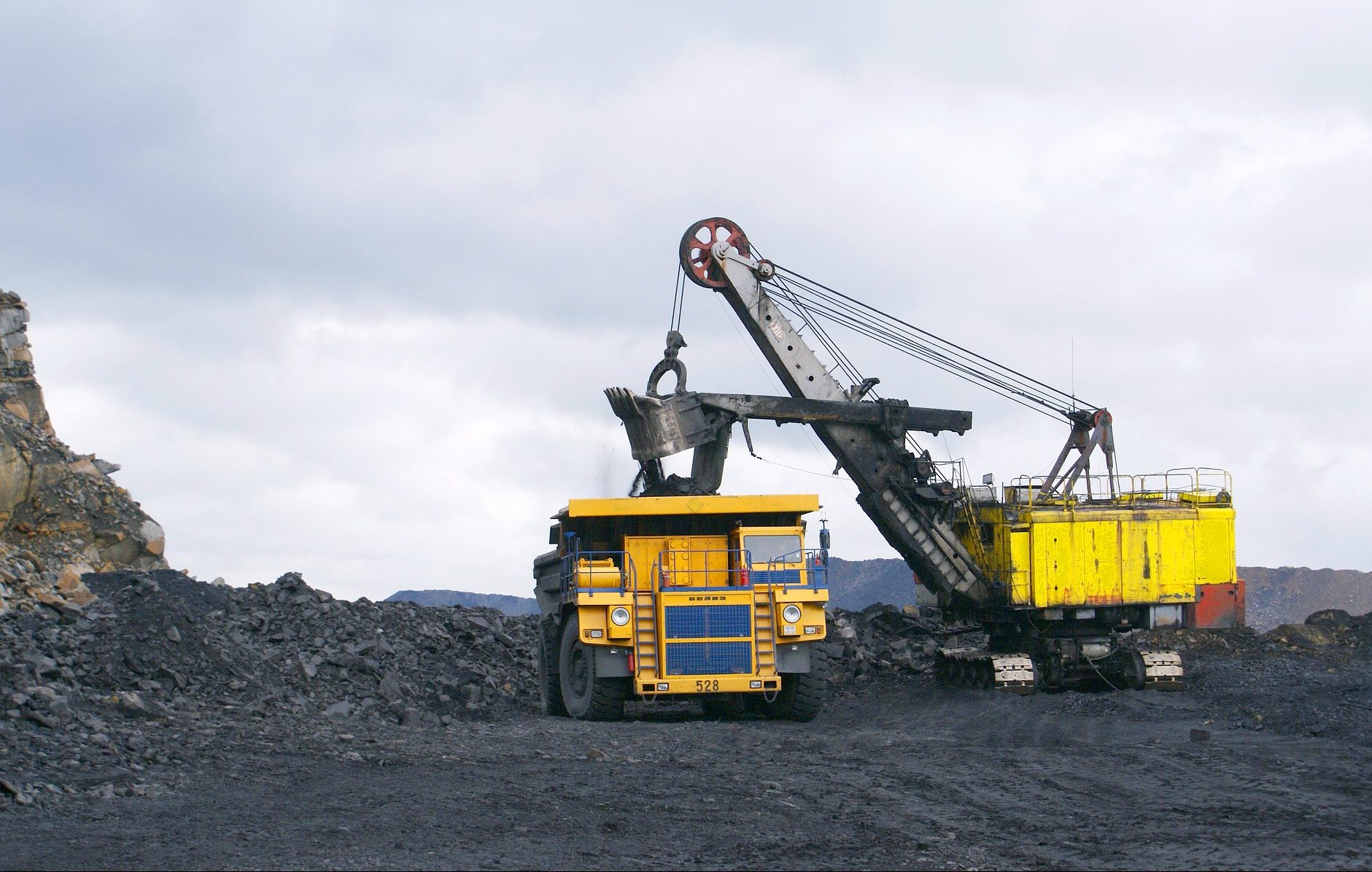 Stellantis Partners with Samsung SDI to Set Up EV Battery JV in US