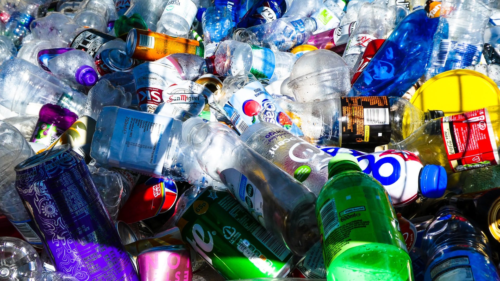 LG Chem to Chemically Recycle Plastic Waste for Plastic Production