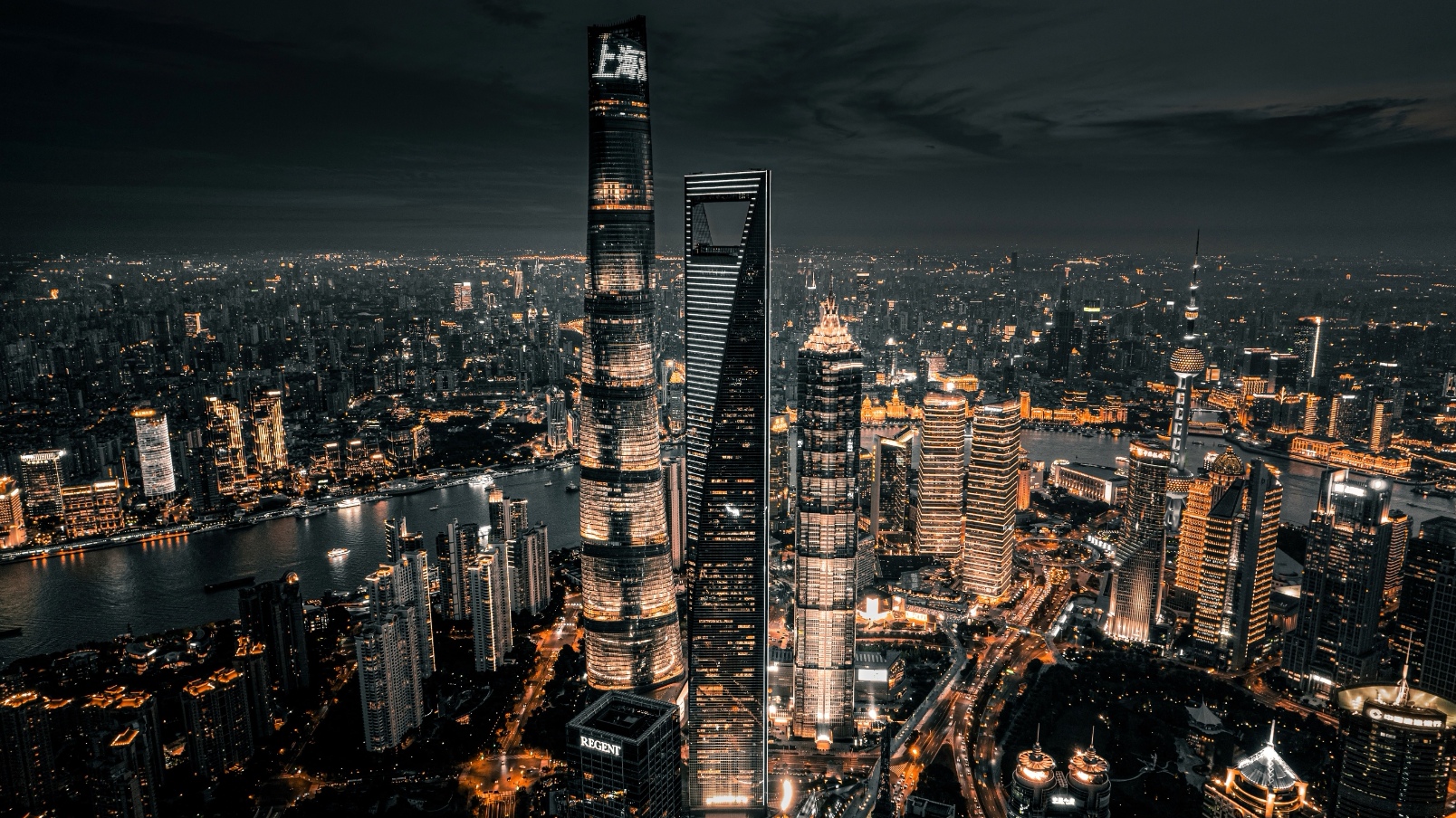 Shanghai Financial Authorities to Support Businesses Affected by COVID-19 Lockdown