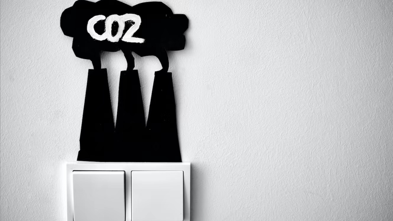 EU to Overhaul Carbon Market, Cutting Carbon Emission Permits