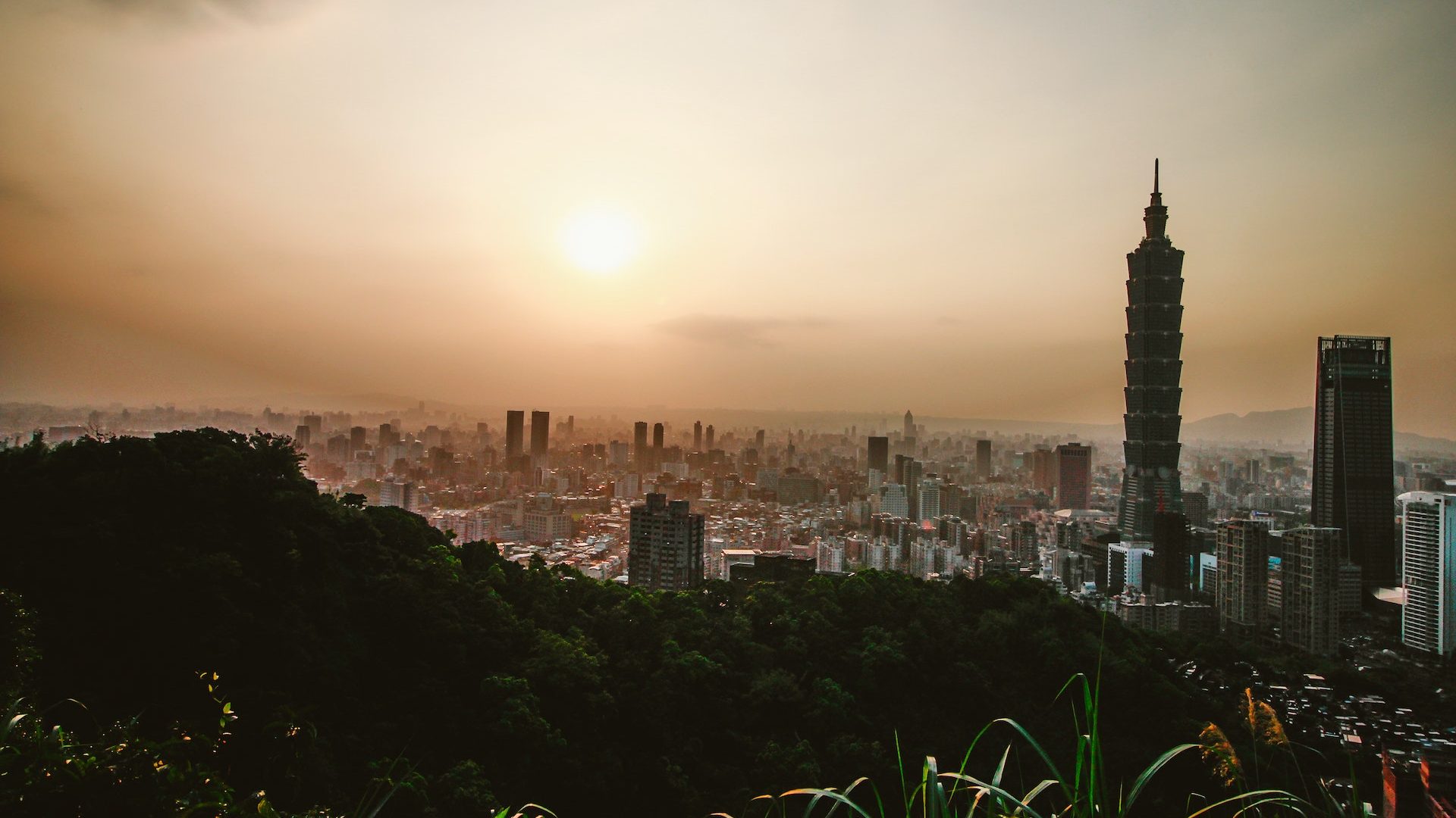 Taiwan’s Central Bank to Consider Climate Change Risks in Economic Forecasting
