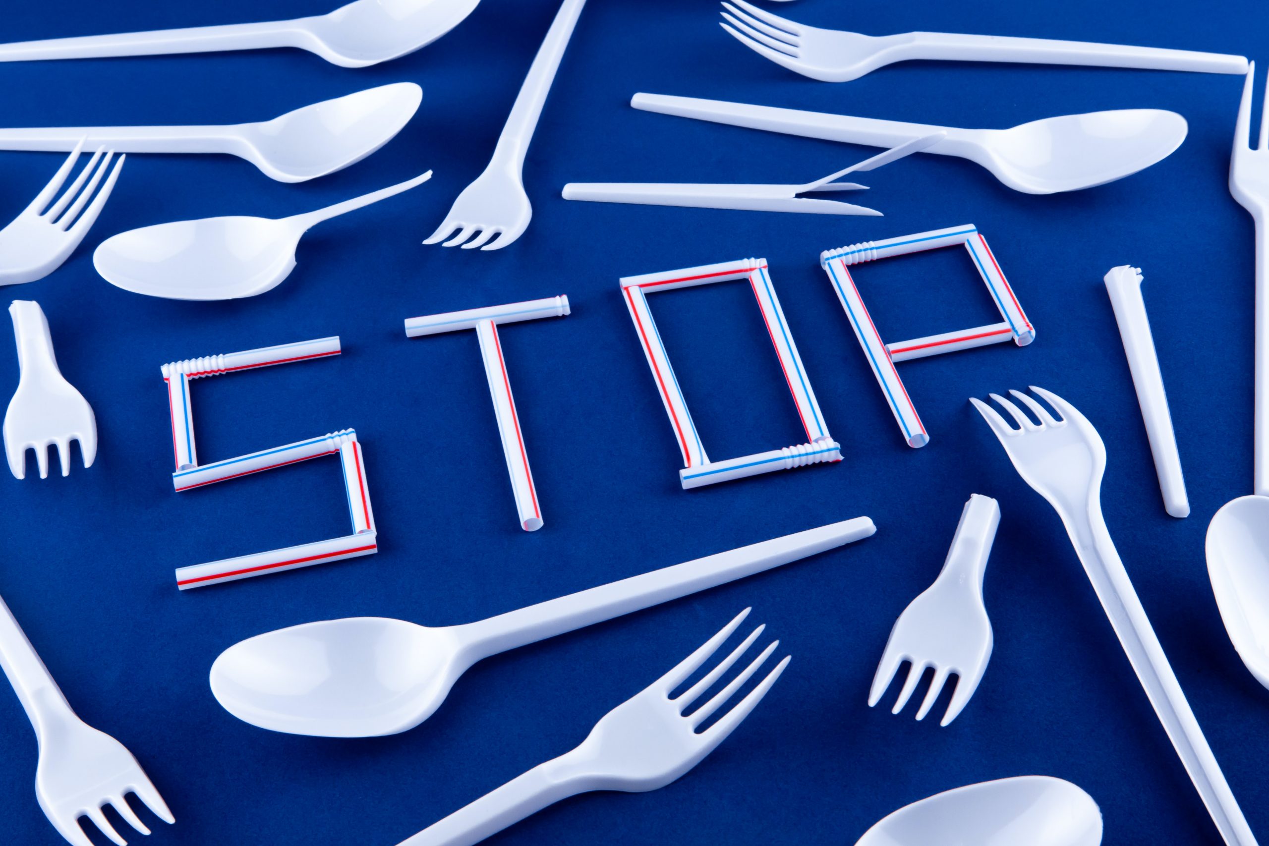 UK to Ban Single-Use Plastic Cutlery and Plates from October