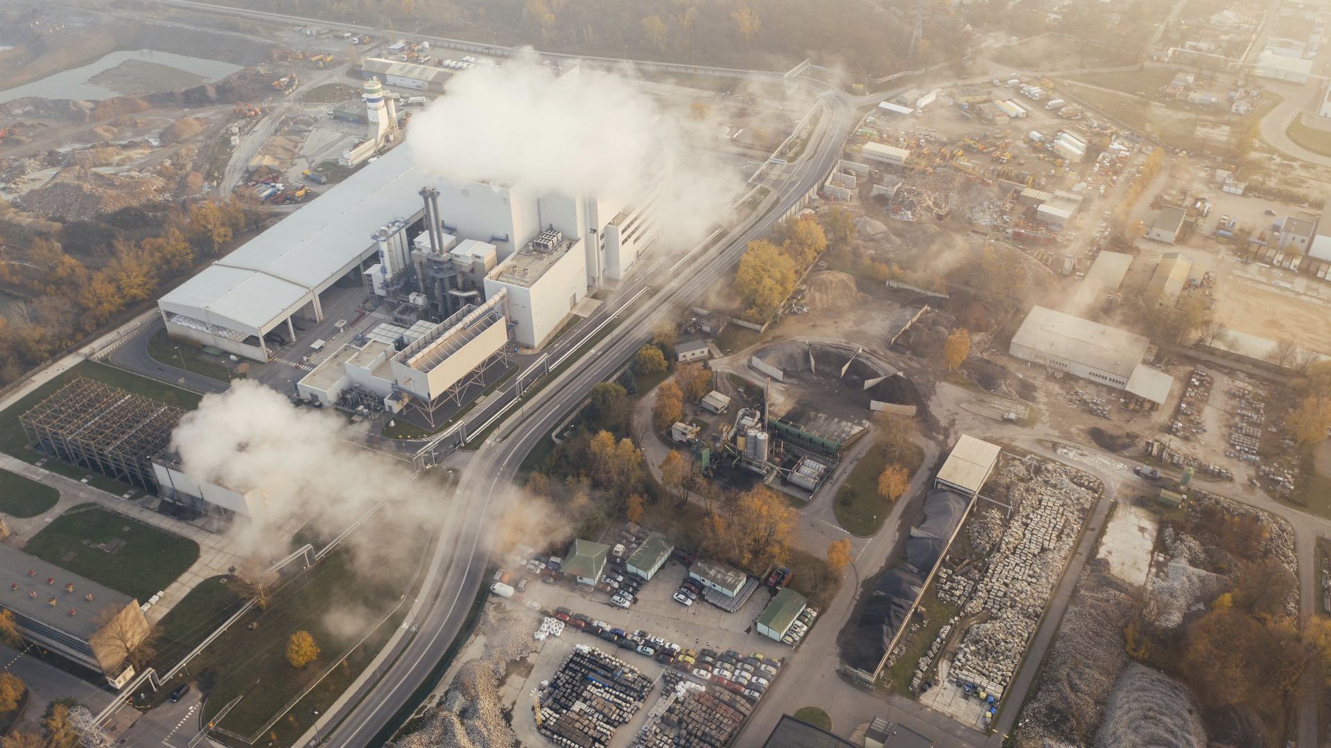 UK Pension Funds May Vote Against Shell, BP Directors for Lagged Emission-Reduction Goals