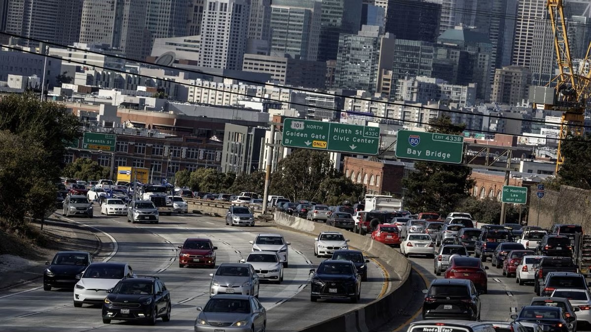 California Requests Approval for Plan to Phase Out Gasoline Vehicles by 2035