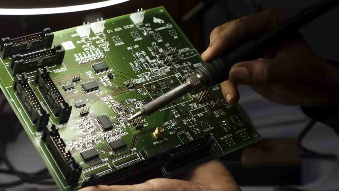 Japan, India to Deepen Cooperations in Hydrogen Fuel, Semiconductors