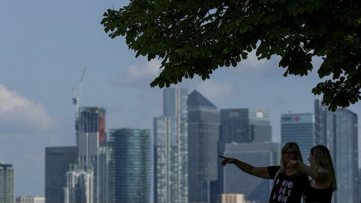 Major Banks Developing Global Carbon Accounting Standards for Bond and Stock Sale Underwriting