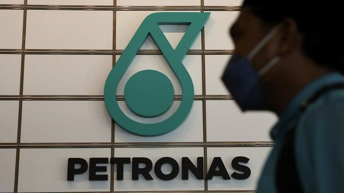 Petronas to Construct Asia's Largest Advanced Chemical Recycling Plant in Malaysia