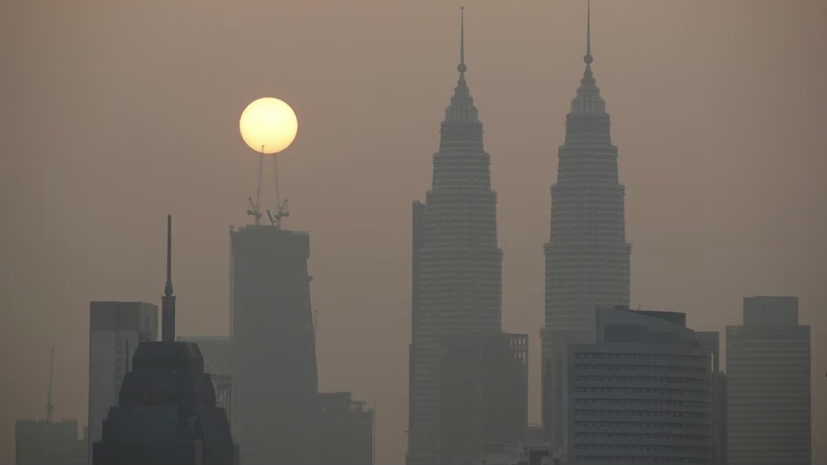 Malaysia Mandates Power-Saving Measures for Large Energy Consumers