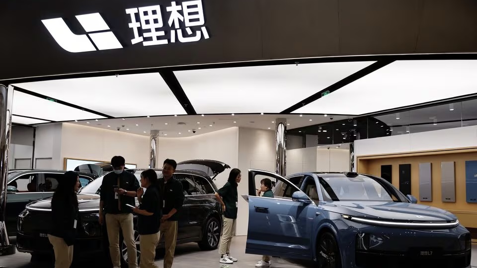 Li Auto to Launch MEGA MPV in March 2023 Amid Competition and Safety Worries