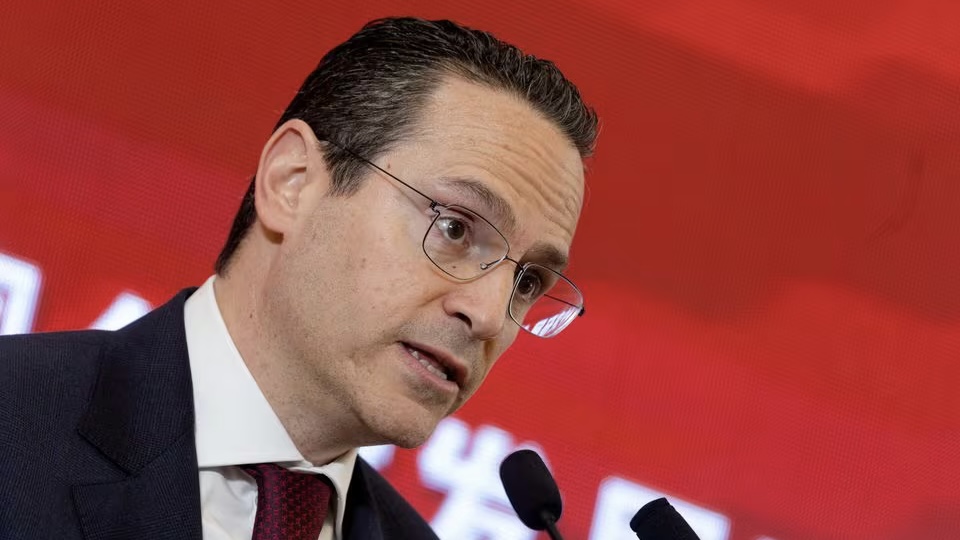 Investor Coalition Challenges Shell's Climate Targets in Milestone Resolution