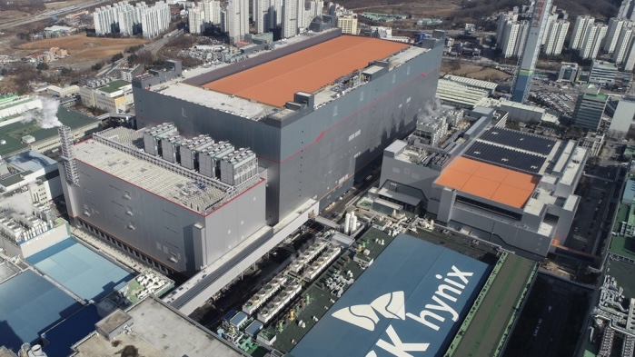 SK Hynix, TEMC Develop Groundbreaking Technology to Recycle Neon Gas in Chipmaking