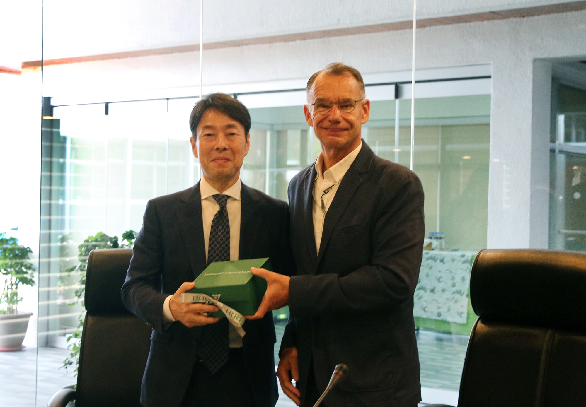 Japan and IRRI Launch Groundbreaking Project to Achieve Carbon Neutrality in ASEAN Rice Production