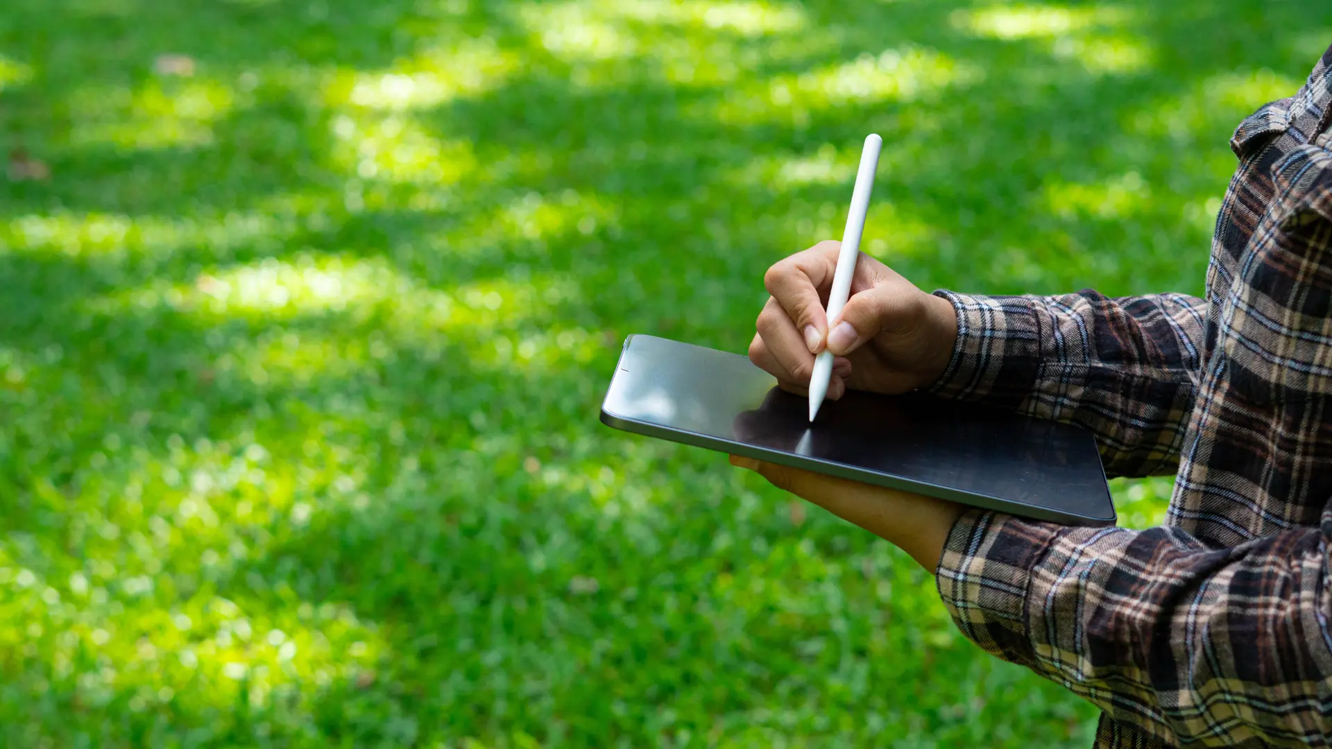 Choosing ESG Data Management Software: 8 Things To Consider