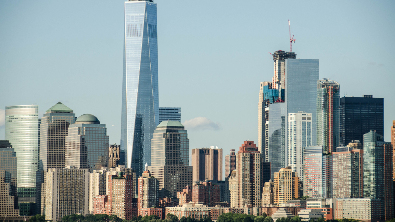 America's Top Companies Excel in ESG and Carbon Neutral Strategies