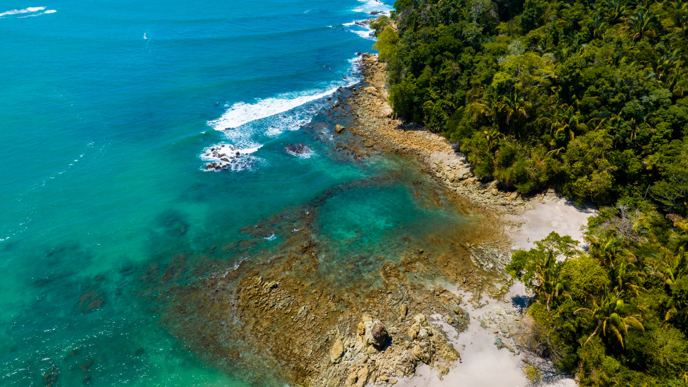 Costa Rica Adopts Carbon-Neutral Tourism to Boost Appeal