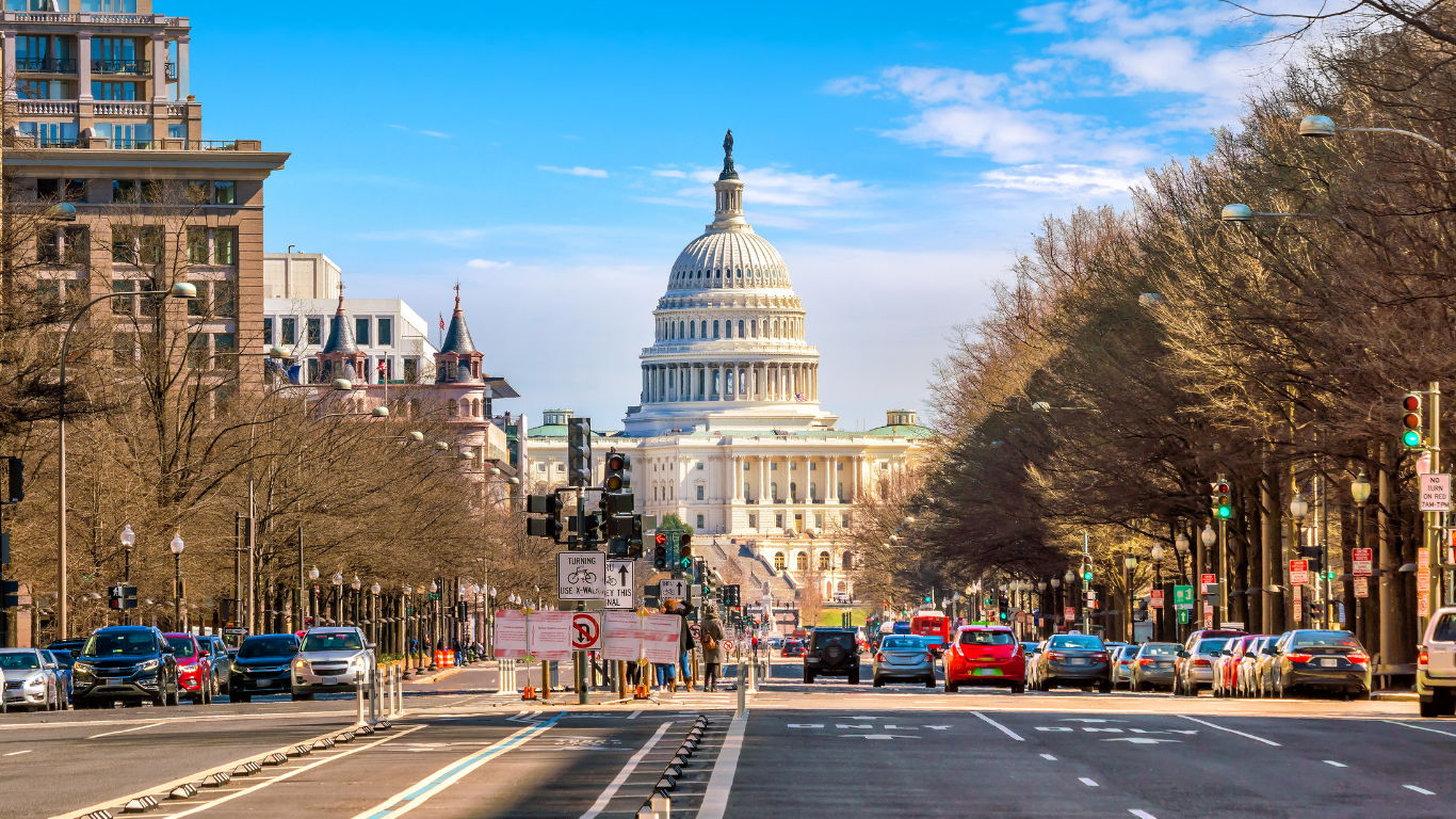 U.S. Invests $635M in Zero-Emission EV and Hydrogen Infrastructure