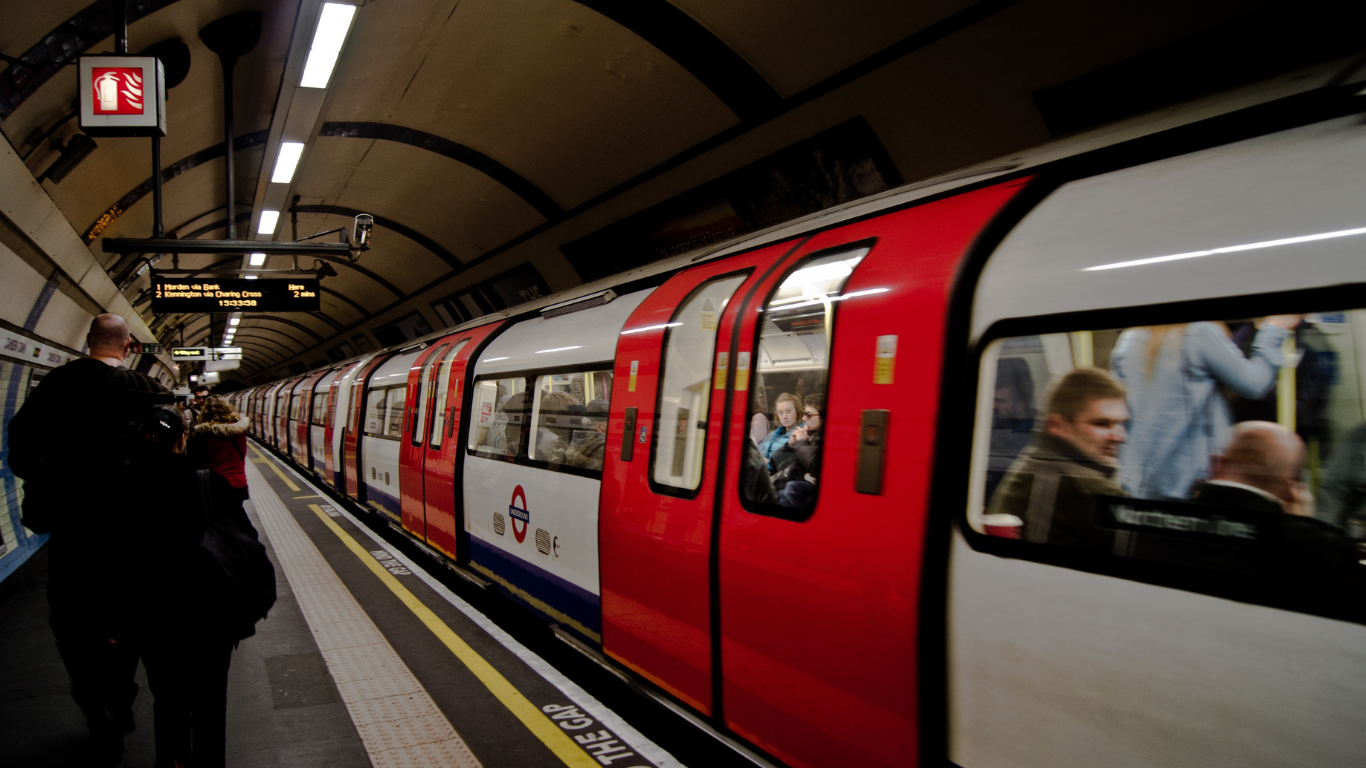 Transport for London’s Net-Zero Strategy Validated by SBTi, Driving ESG and Carbon Neutral Progress