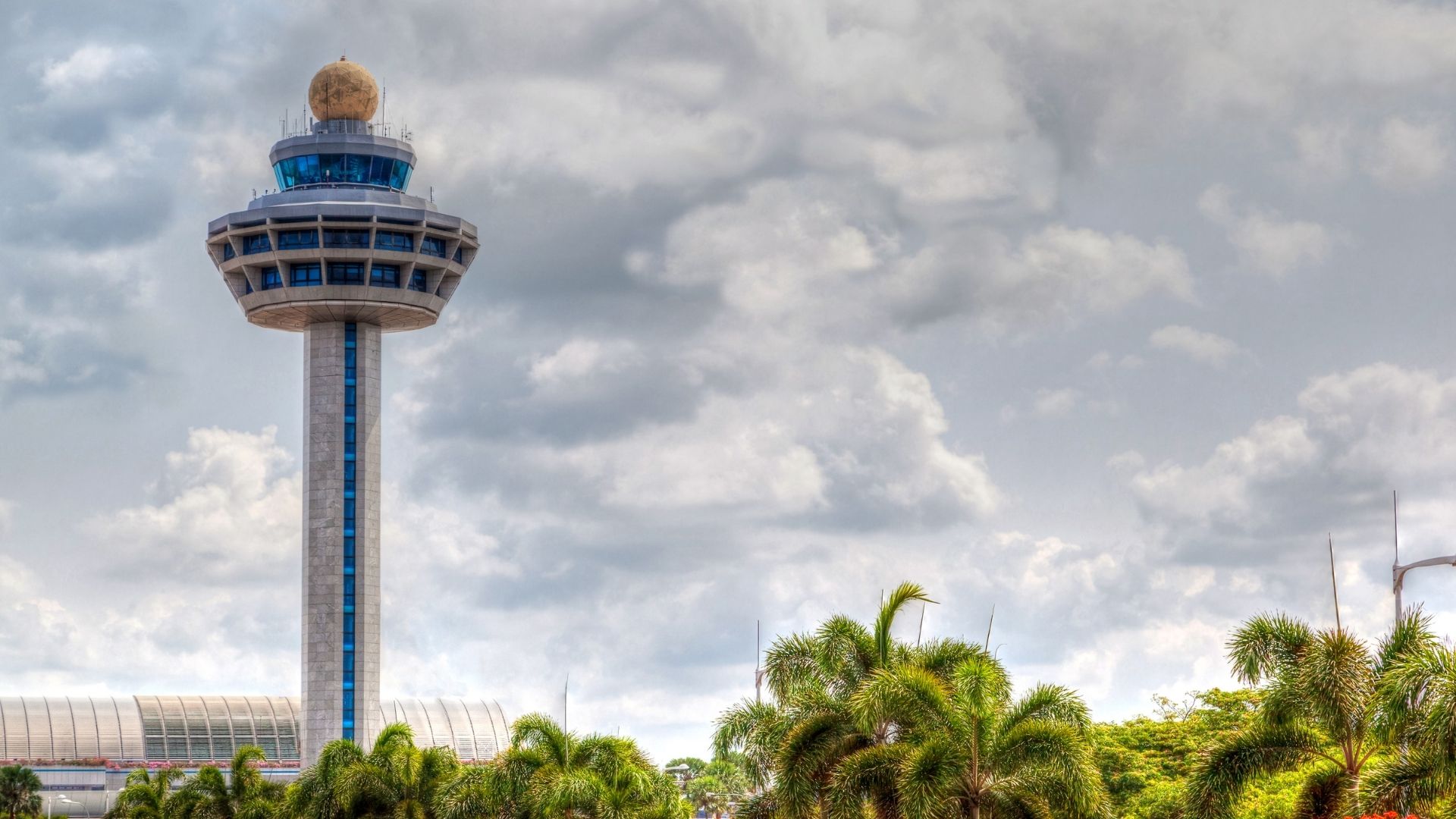 Singapura Memperkenalkan Retribusi Bahan Bakar Penerbangan Berkelanjutan Wajib Pertama di Dunia untuk Penerbangan yang Berangkat